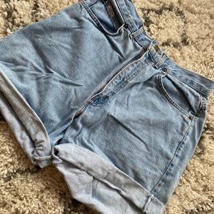 Light-washed denim mom shorts